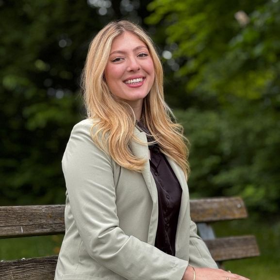 Portrait von Testimonial Nina Brummer
